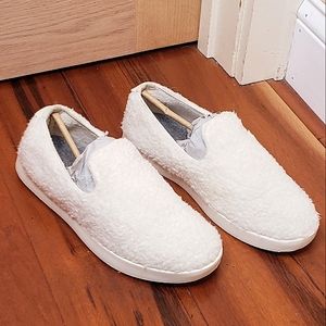 ALLBIRDS Wool Lounger FLUFFS White Size 9 Women Slip On Comfort Loafer Shoe